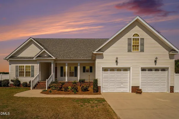 $324,000 | 215 Ellington Way, La Grange, NC 28551