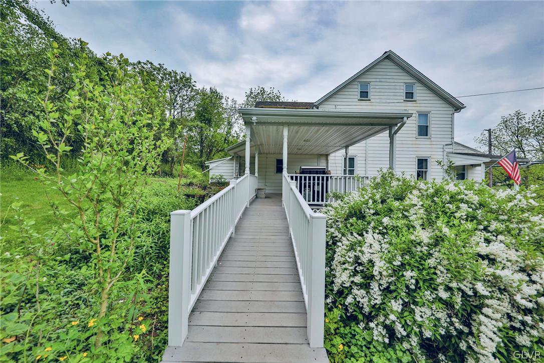 135 Gaffney Hill Road Easton, PA 18042 - Photo 5 of 47 Gallery Image 5