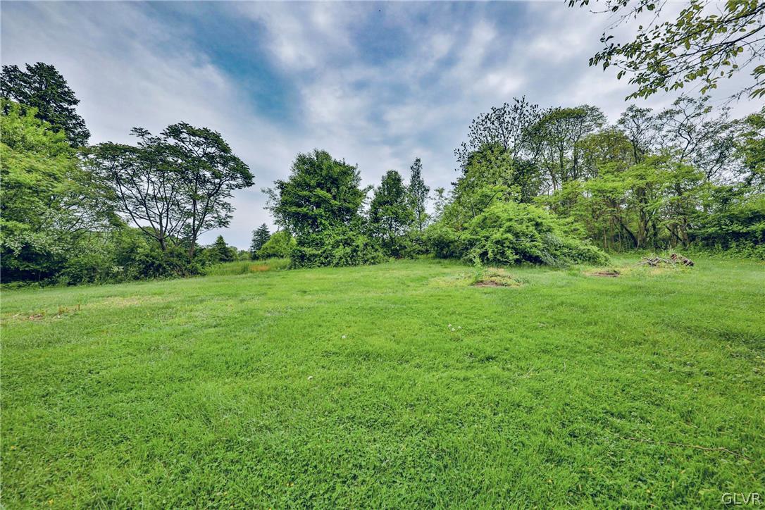 135 Gaffney Hill Road Easton, PA 18042 - Photo 9 of 47 Gallery Image 9