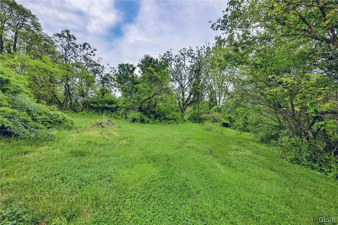 135 Gaffney Hill Road Easton, PA 18042 - Photo 10 of 47 Gallery Image 10