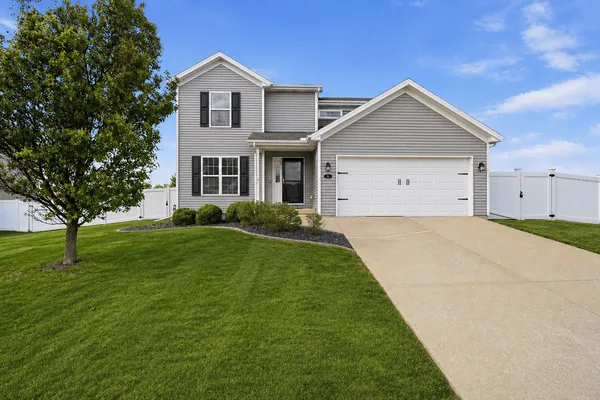 $359,900 | 222 Springdale Avenue, Bloomington, IL 61704
