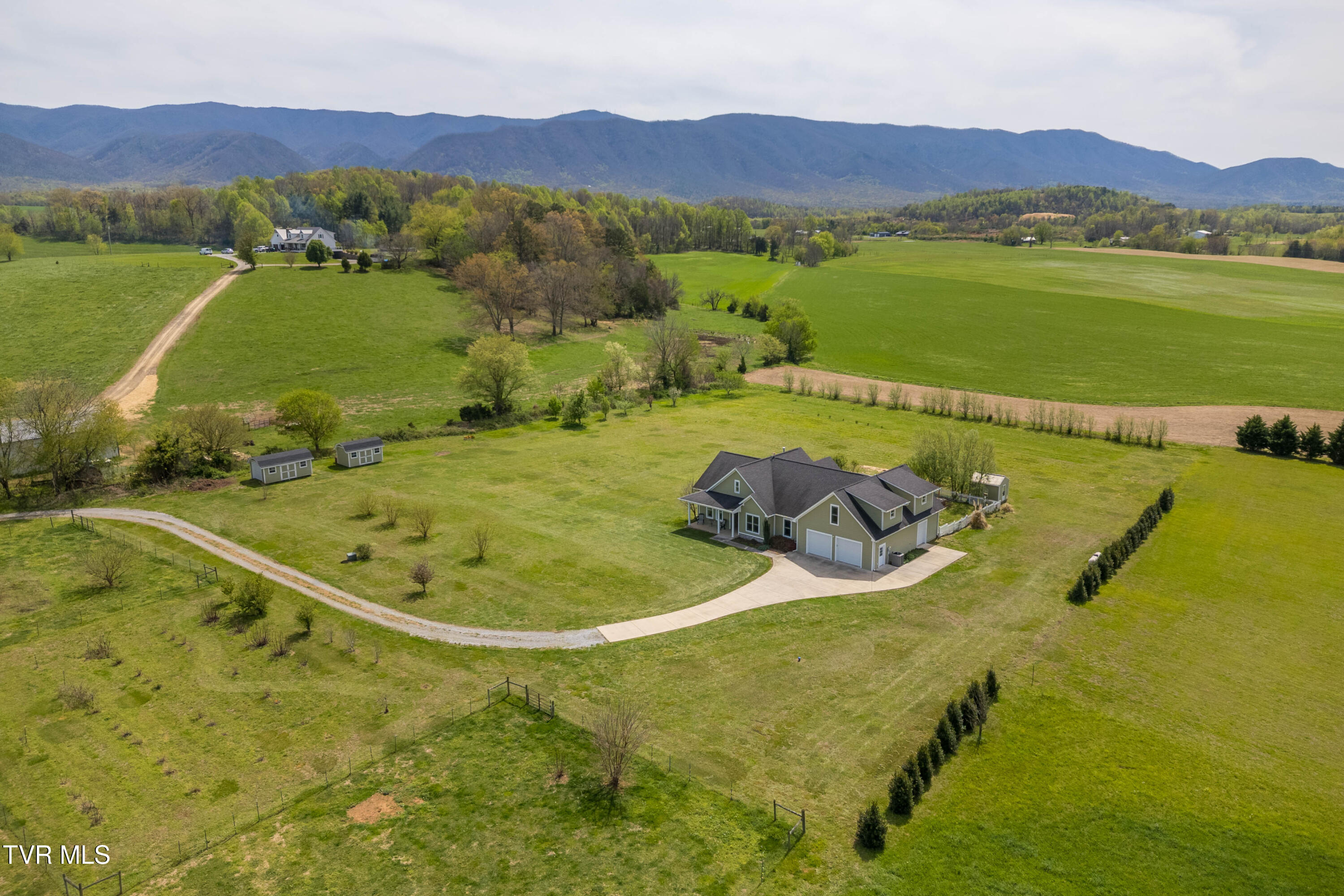212 Forked Deer Road Greeneville, TN 37743 - Photo 2 of 55 DJI_0892-HDR