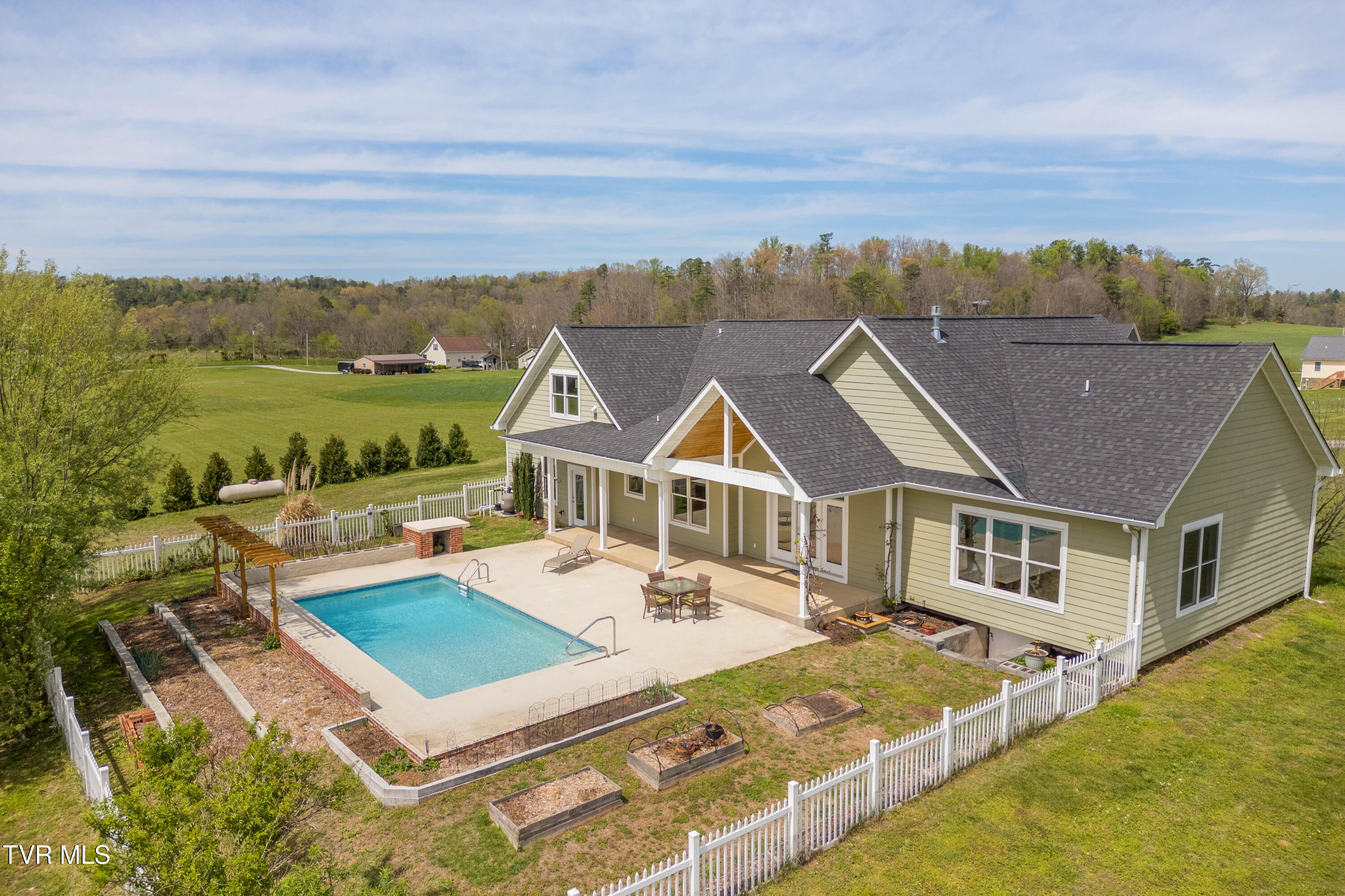 212 Forked Deer Road Greeneville, TN 37743 - Photo 3 of 55 DJI_0931-HDR