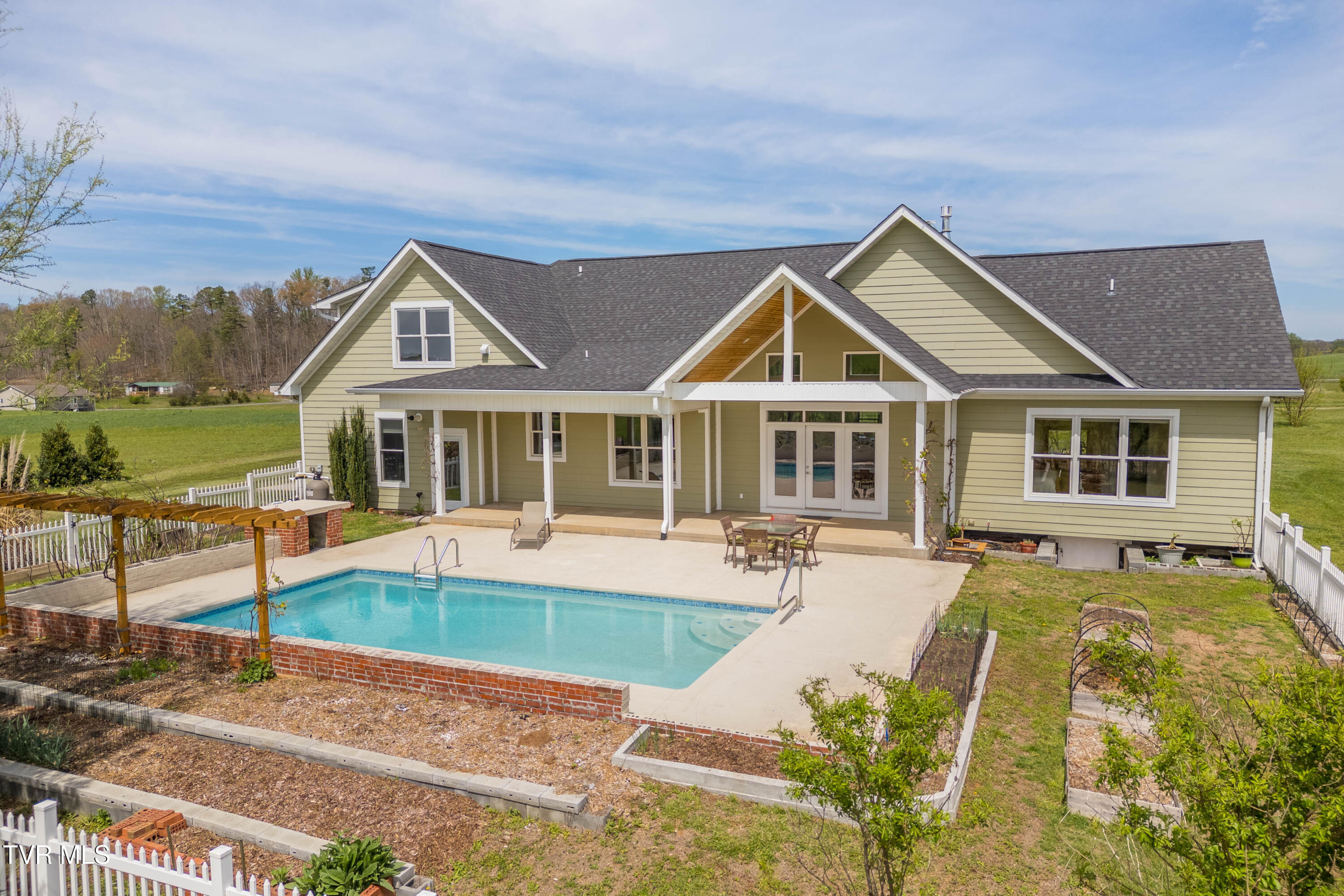 212 Forked Deer Road Greeneville, TN 37743 - Photo 4 of 55 DJI_0904-HDR