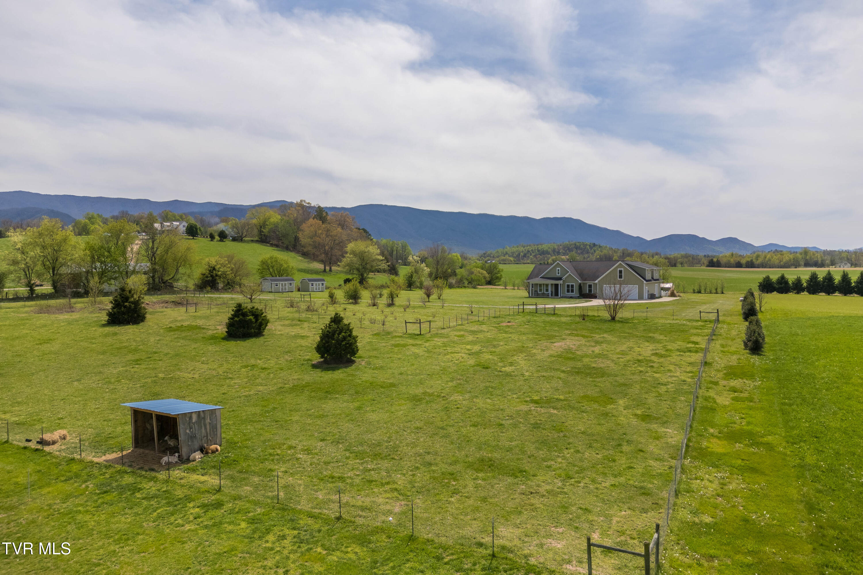 212 Forked Deer Road Greeneville, TN 37743 - Photo 48 of 55 DJI_0877-HDR