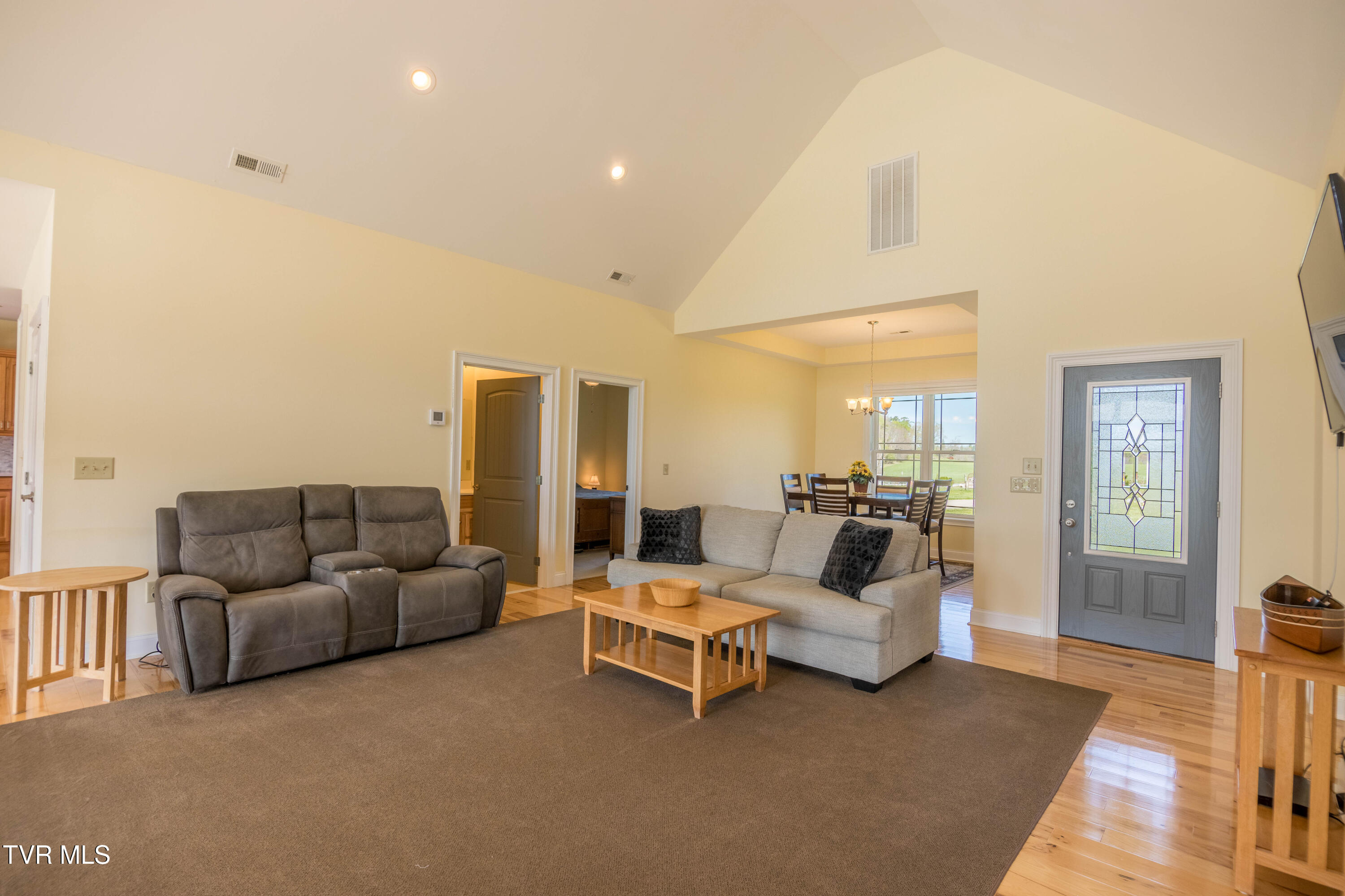 212 Forked Deer Road Greeneville, TN 37743 - Photo 7 of 55 087A0610-HDR