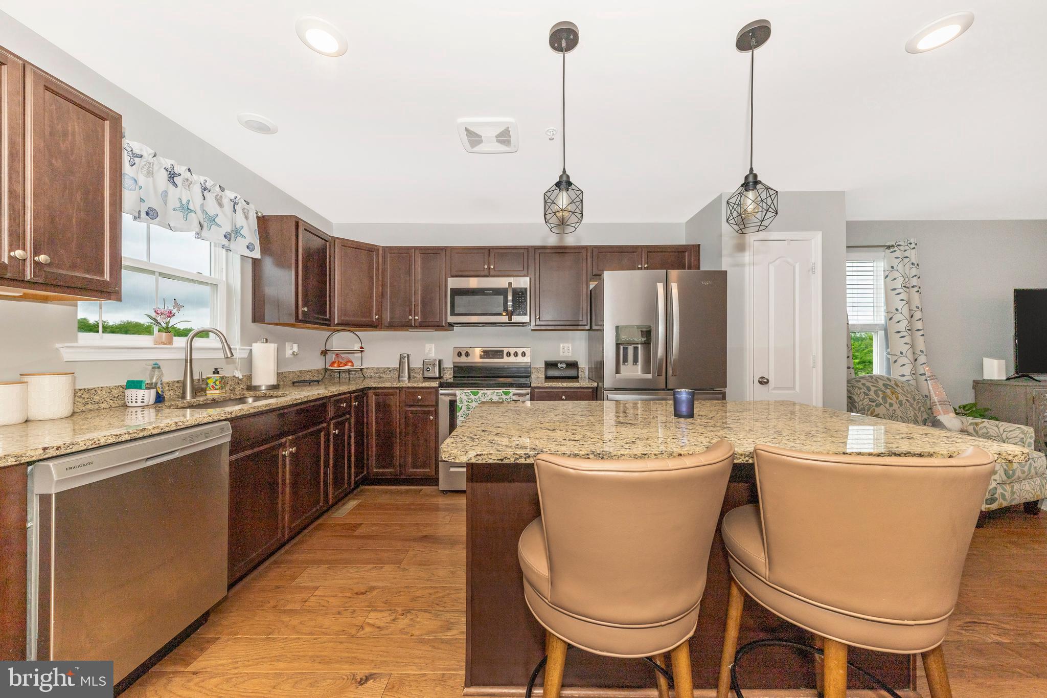 120 Gantry Road Taneytown, MD 21787 - Photo 10 of 38 Large Gourmet Kitchen with Lots of Cabinets