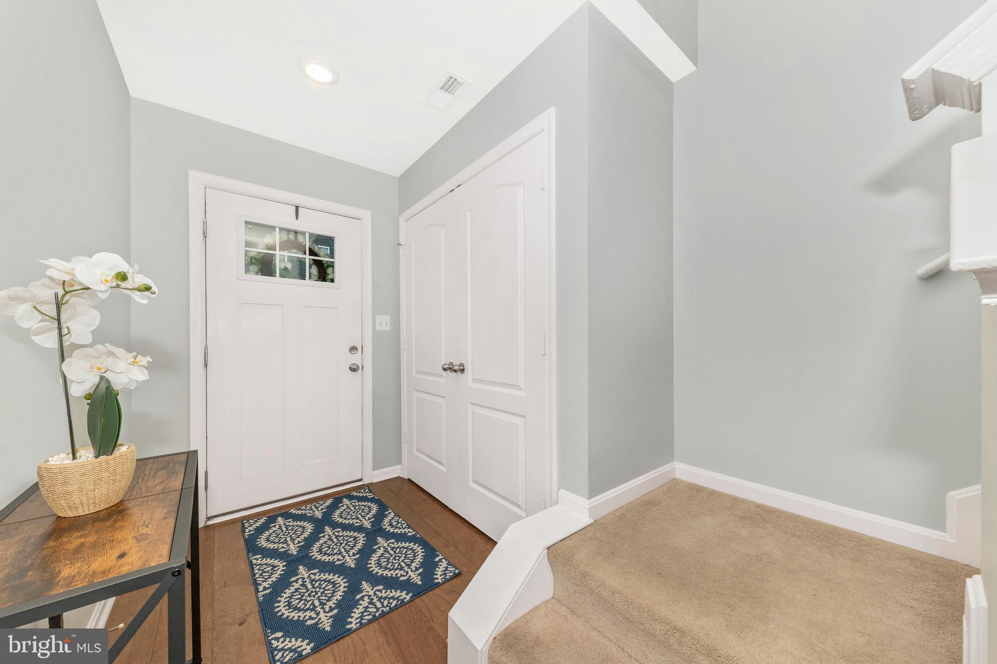 120 Gantry Road Taneytown, MD 21787 - Photo 3 of 38 Come On In!