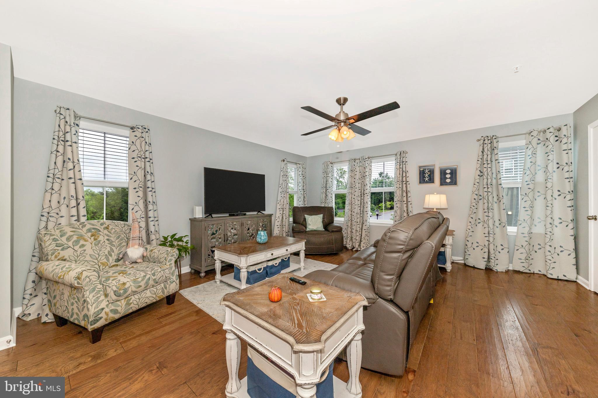 120 Gantry Road Taneytown, MD 21787 - Photo 4 of 38 Great Space to Welcome Guest into your New Home
