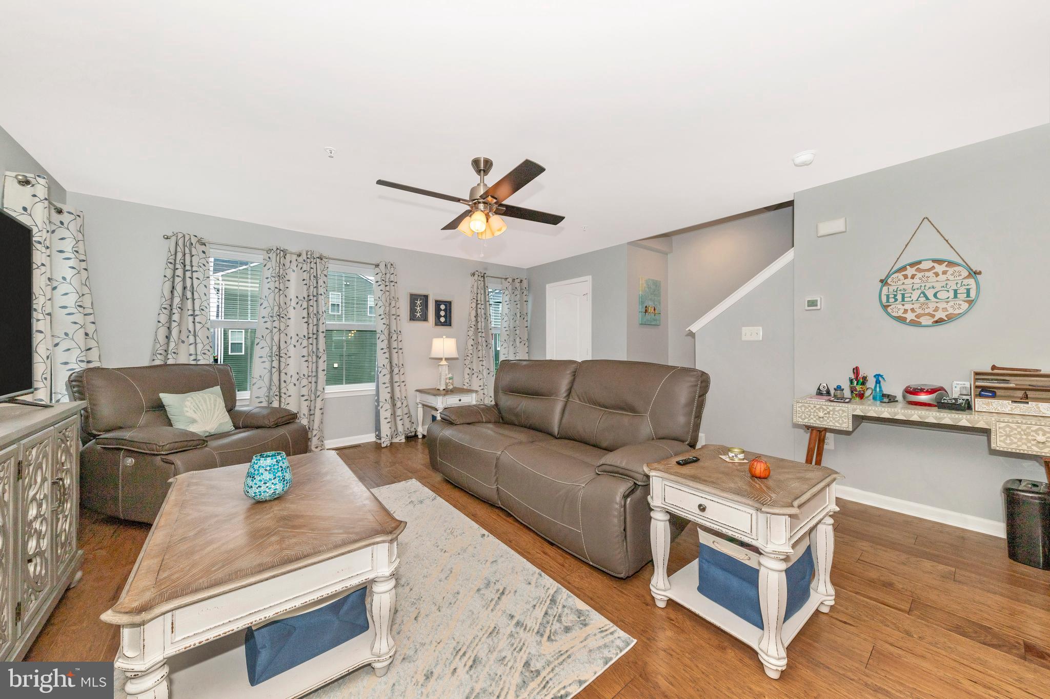 120 Gantry Road Taneytown, MD 21787 - Photo 6 of 38 Sun Filled Living Room