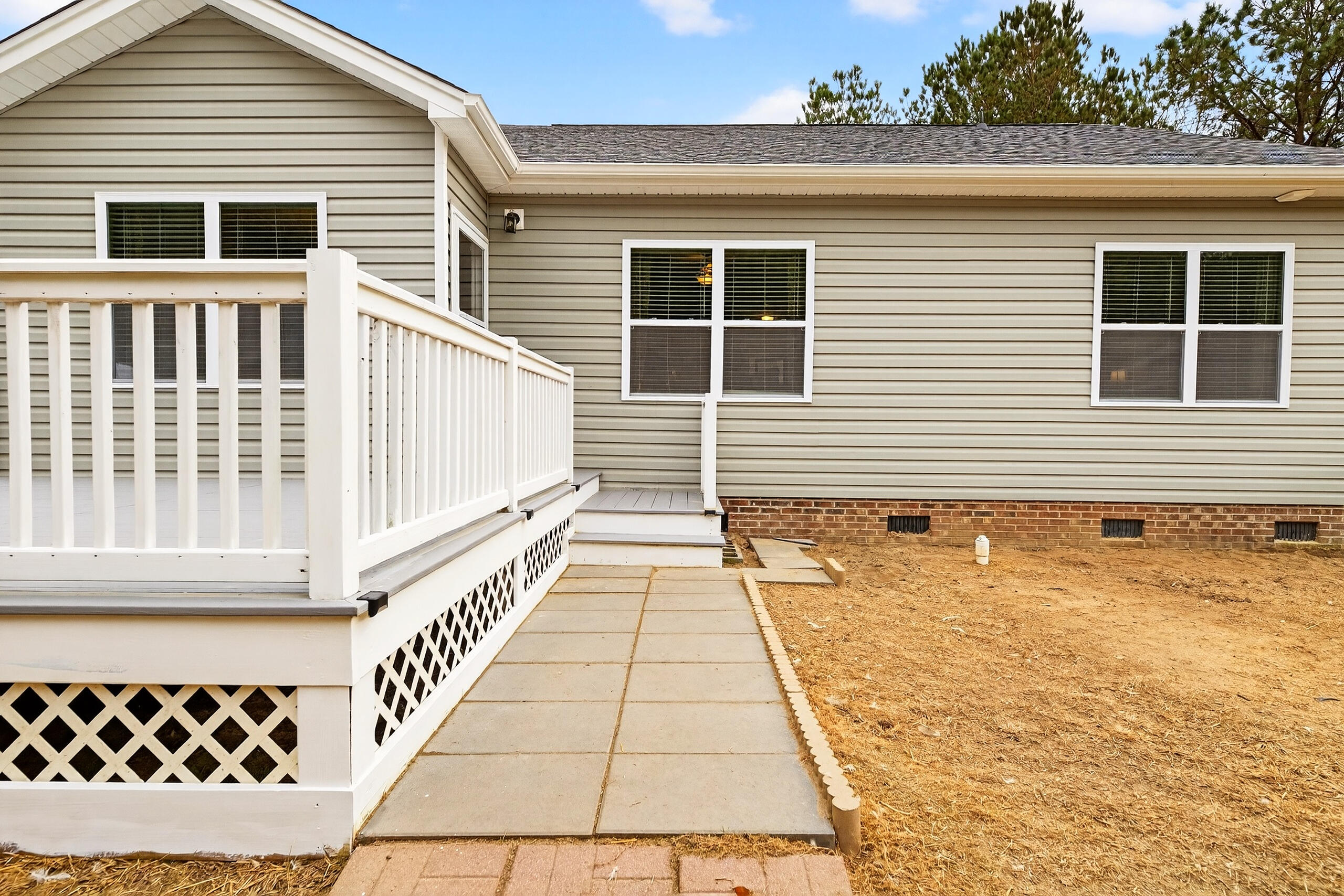 6797 M W Rickenbaker Road Summerton, SC 29148 - Photo 9 of 51 Gallery Image 9