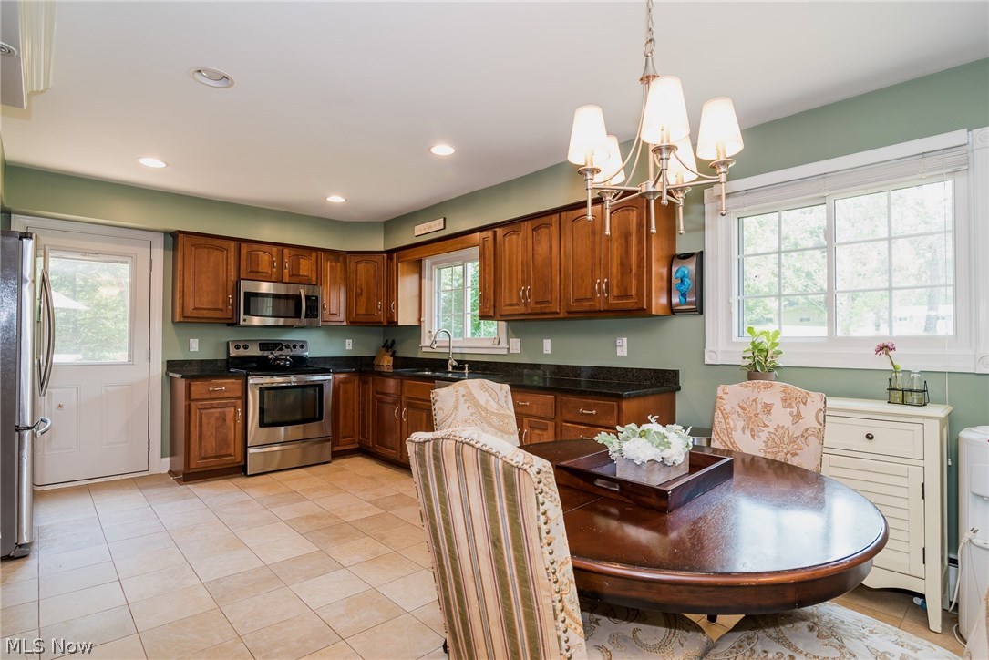 7866 Dines Road Novelty, OH 44072 - Photo 9 of 29 Gallery Image 9