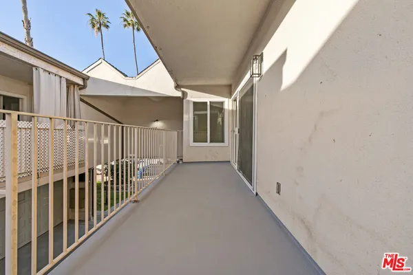 $3,200 | 330 East Dryden Street, Unit 18, Glendale, CA 91207