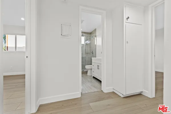 $3,200 | 330 East Dryden Street, Unit 18, Glendale, CA 91207