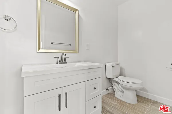 $3,200 | 330 East Dryden Street, Unit 18, Glendale, CA 91207