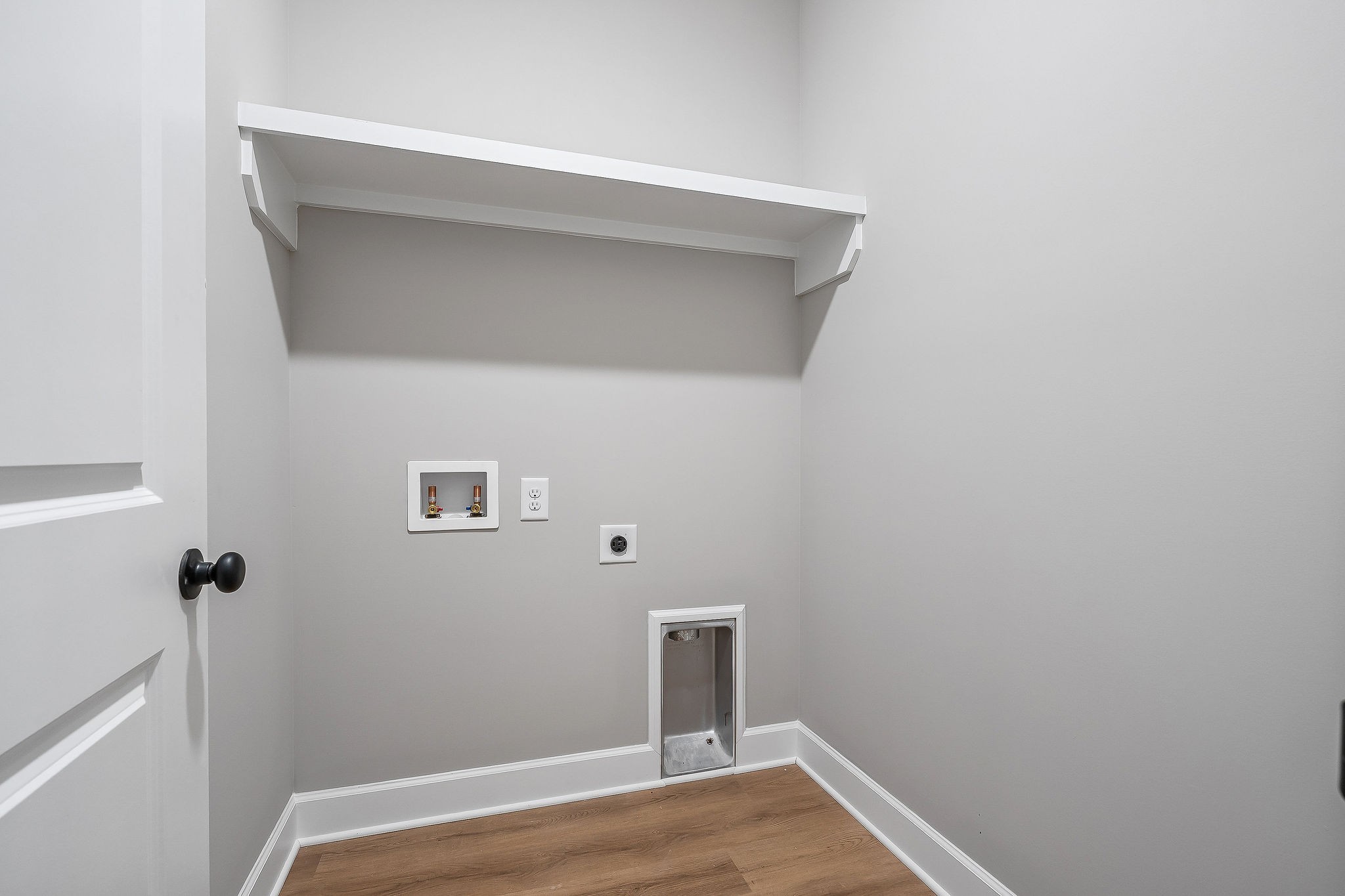 105 Reece Road Baxter, TN 38544 - Photo 4 of 33 a view of a small space