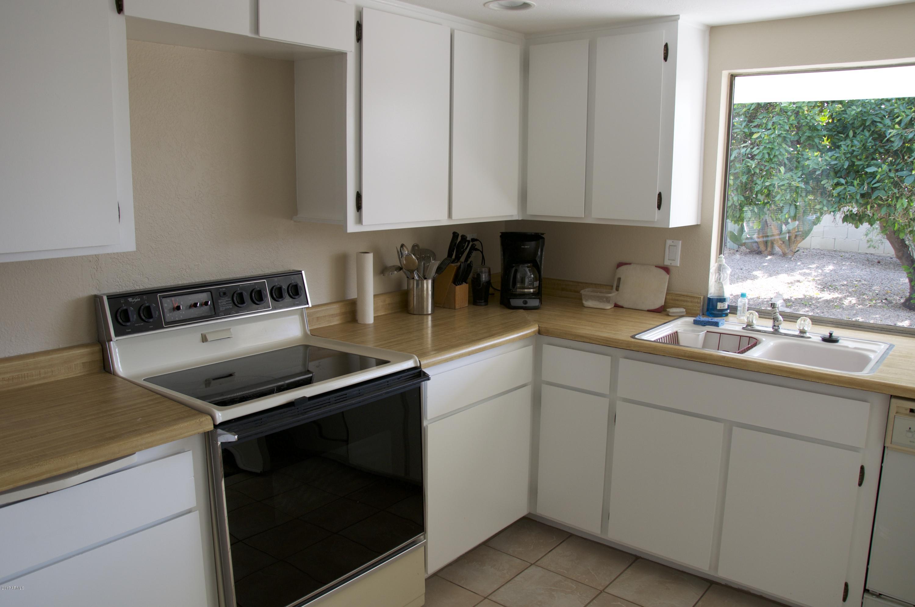 4141 West Hearn Road Phoenix, AZ 85053 - Photo 12 of 42 Lots of cupboards
