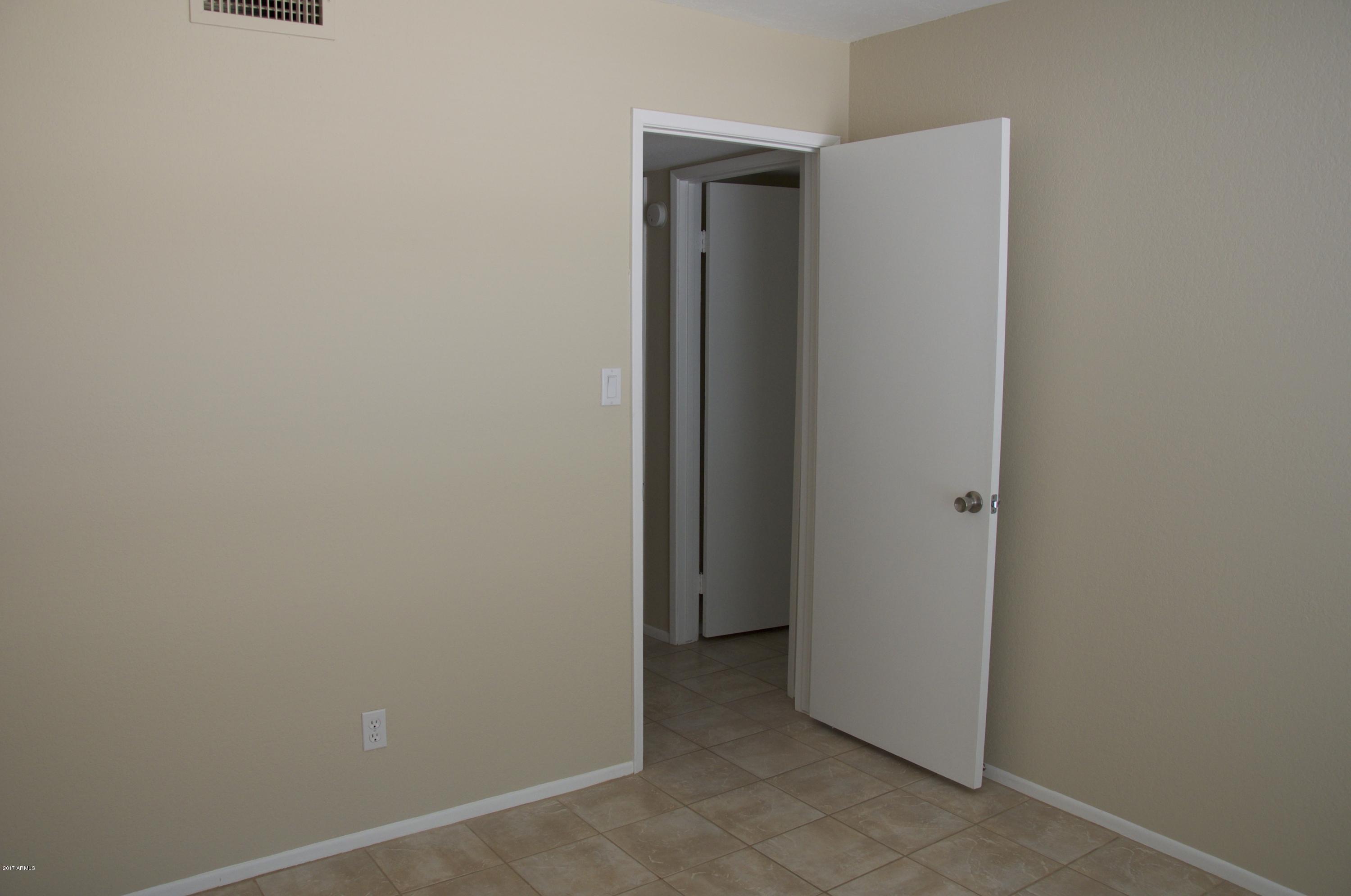 4141 West Hearn Road Phoenix, AZ 85053 - Photo 22 of 42 Bedroom 2