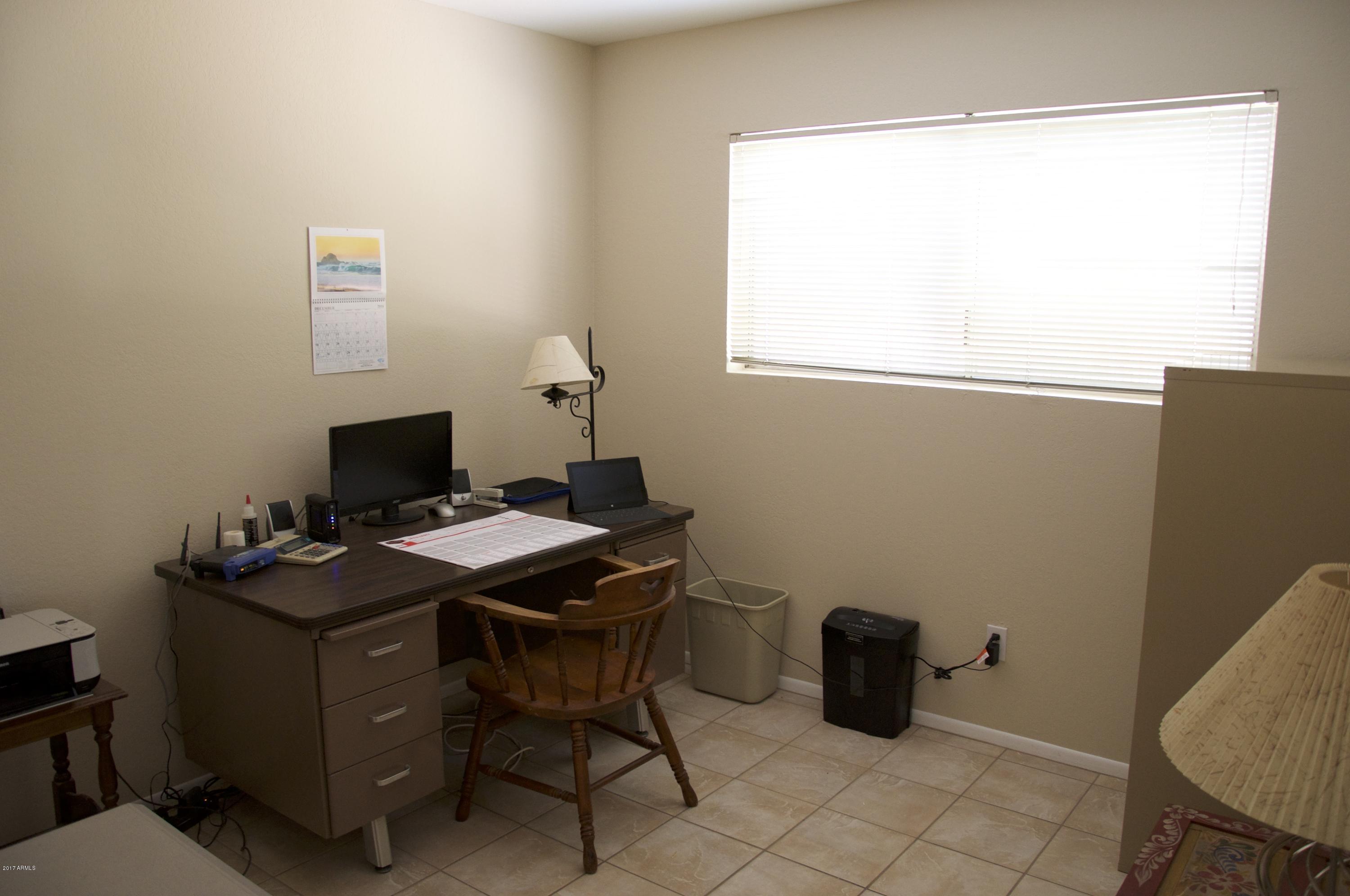 4141 West Hearn Road Phoenix, AZ 85053 - Photo 27 of 42 Bedroom 4 (being used as an office)