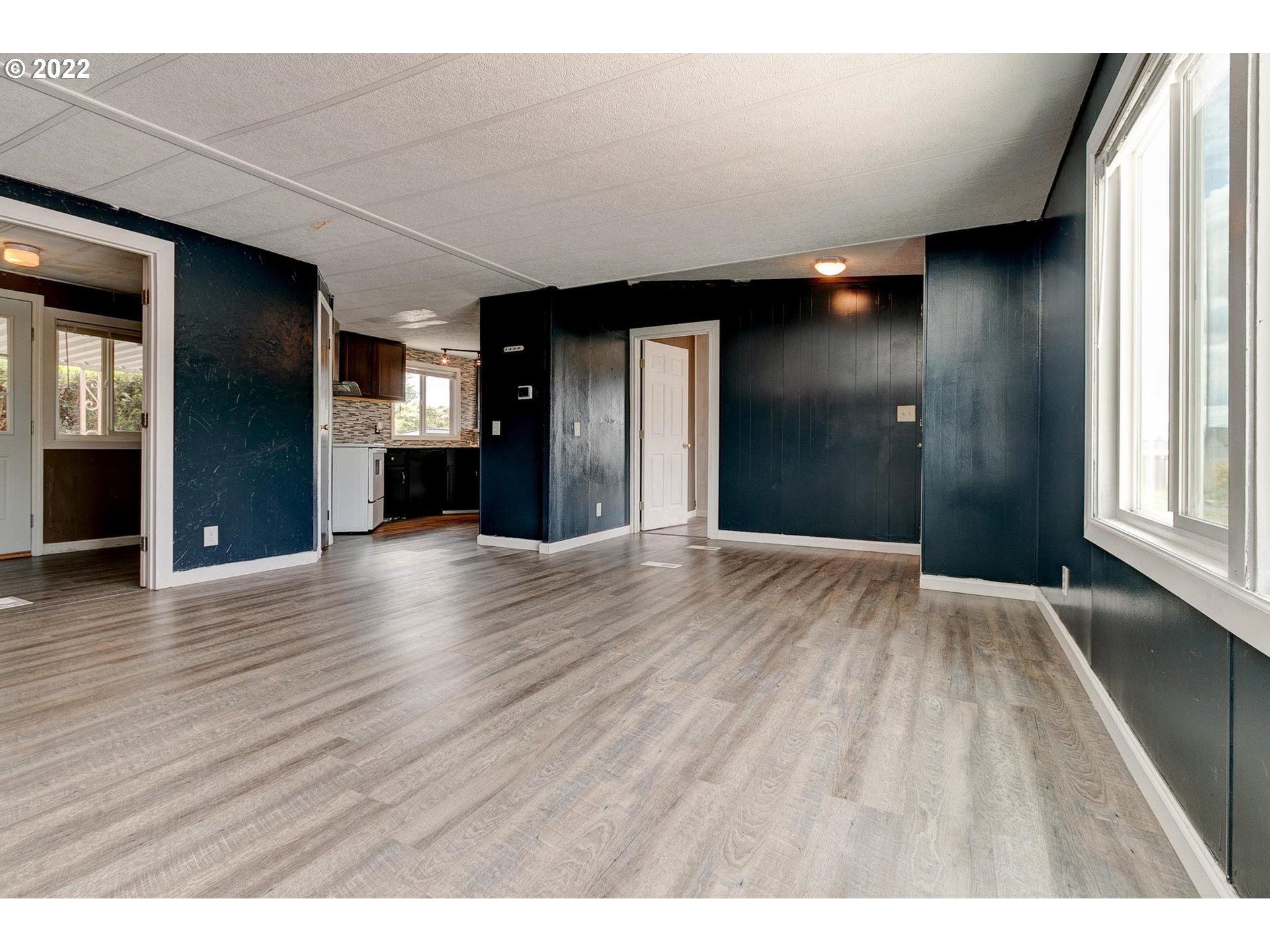 17695 Southwest Declaration Way Beaverton, OR 97006 - Photo 12 of 31 Gallery Image 12