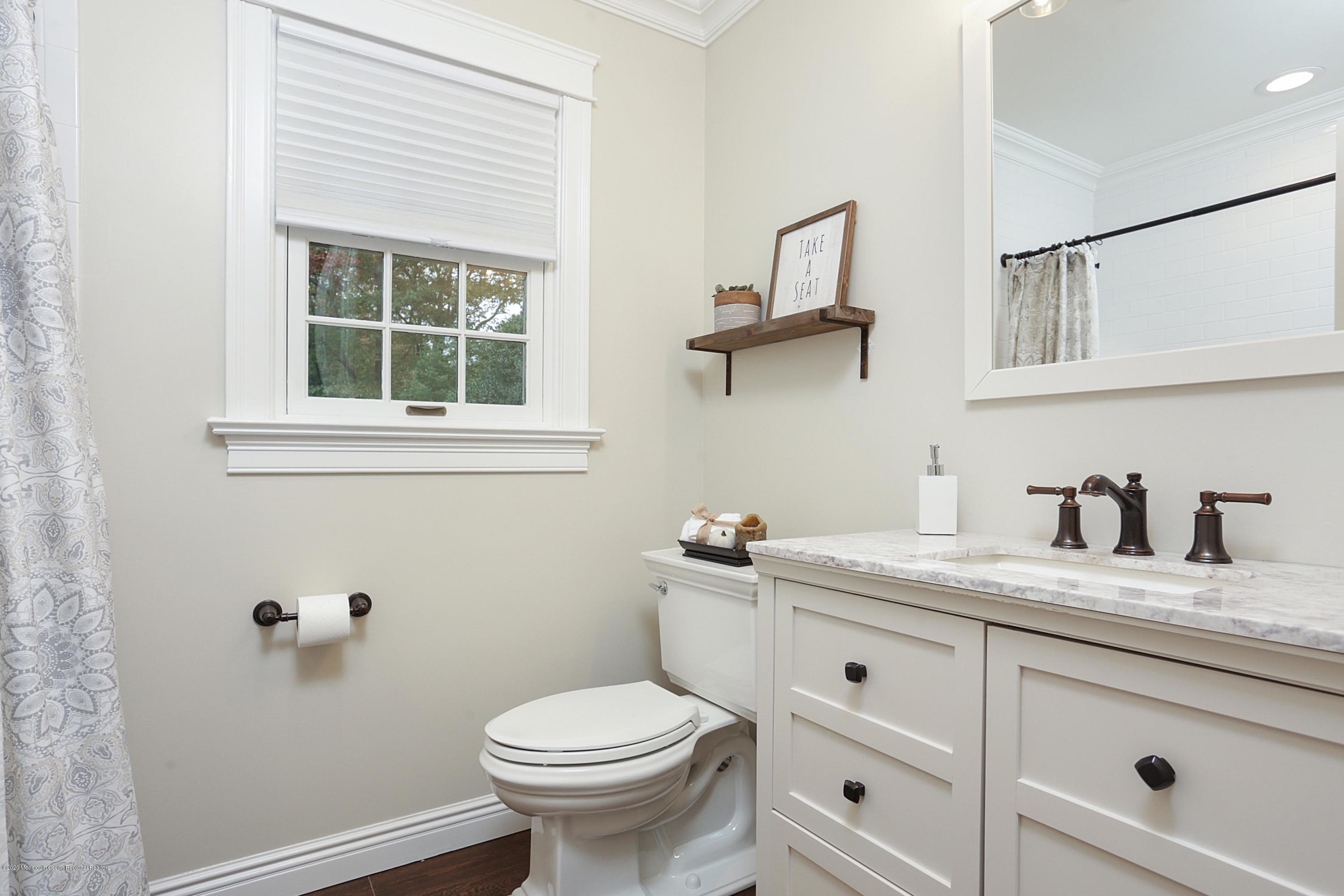 49 Pelican Road Middletown, NJ 07748 - Photo 5 of 55 IMG_8013_4_5_6_7