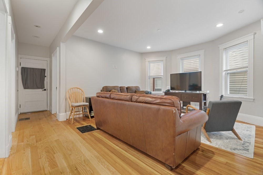 24 Buttonwood Street Boston, MA 02125 - Photo 30 of 42