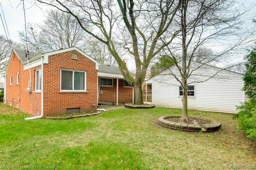 3 Waynewood Court Dearborn, MI 48124 - Photo 43 of 53