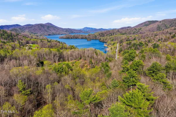 $509,200 | 1570 Highway 321, Hampton, TN 37658