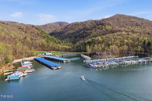 $509,200 | 1570 Highway 321, Hampton, TN 37658