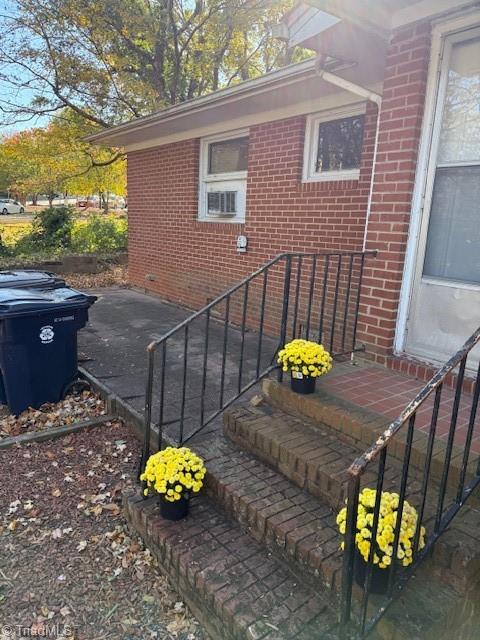 32 Vance Circle Lexington, NC 27292 - Photo 3 of 27