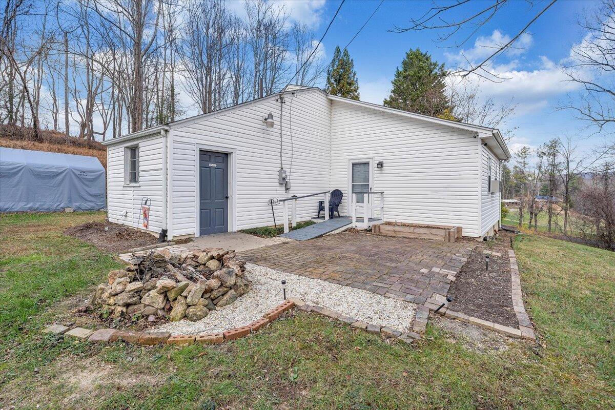 7346 Old Mill Road Roanoke, VA 24018 - Photo 34 of 48 a view of a backyard