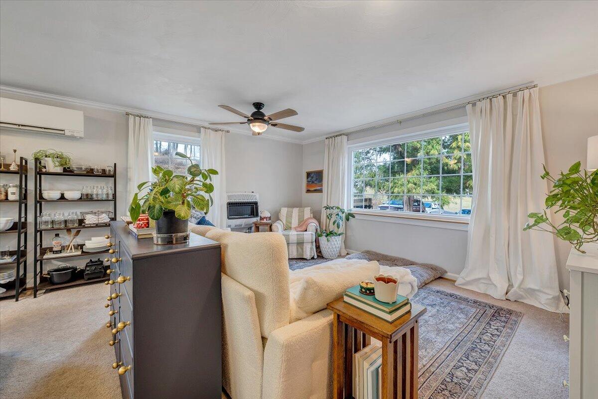 7346 Old Mill Road Roanoke, VA 24018 - Photo 6 of 48 a living room with furniture and a window
