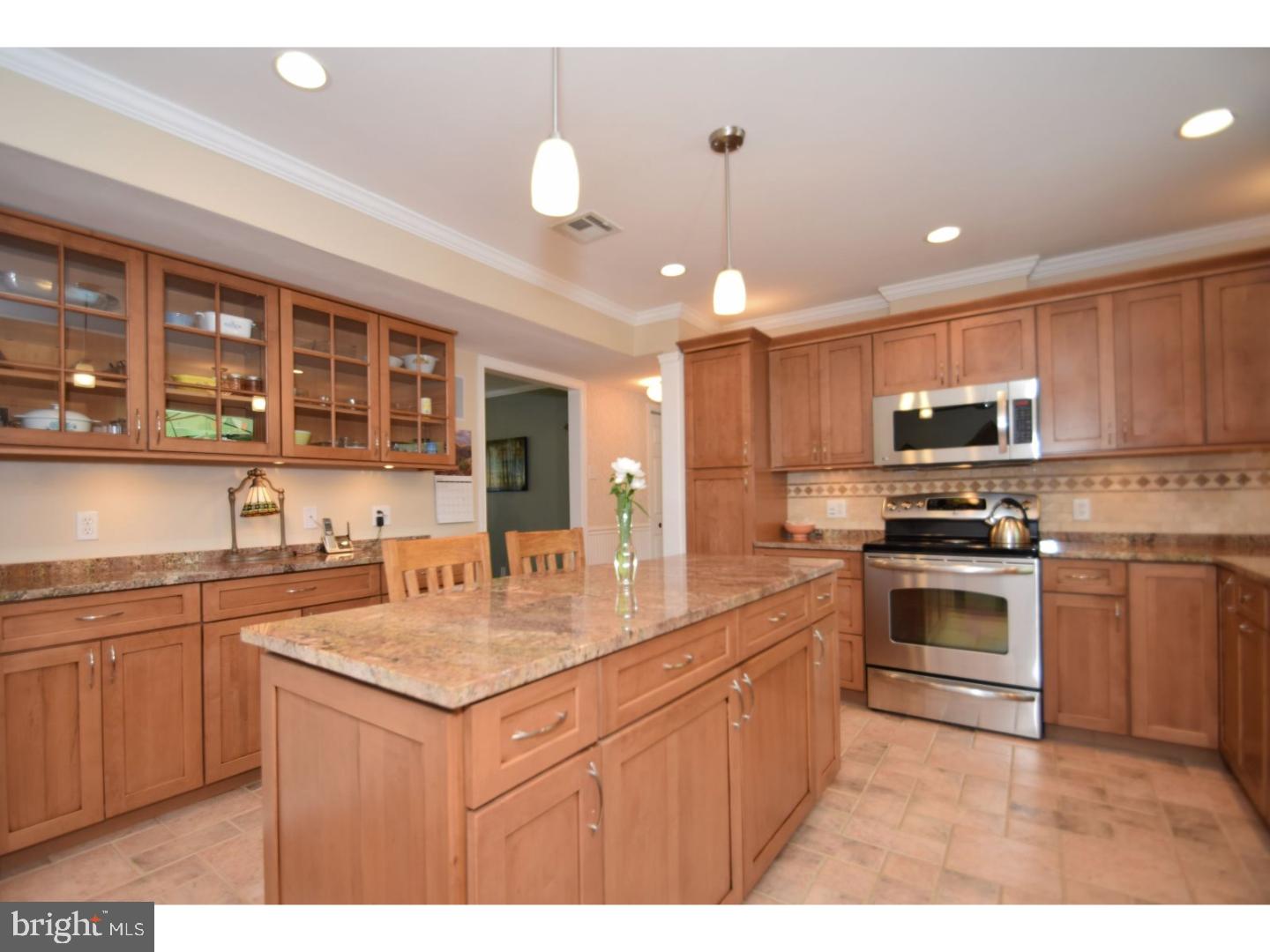 860 Store Road Harleysville, PA 19438 - Photo 6 of 25 Kitchen