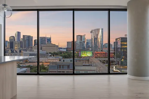 $1,125,000 | 1212 Demonbreun Street, Unit 815, Nashville, TN 37203