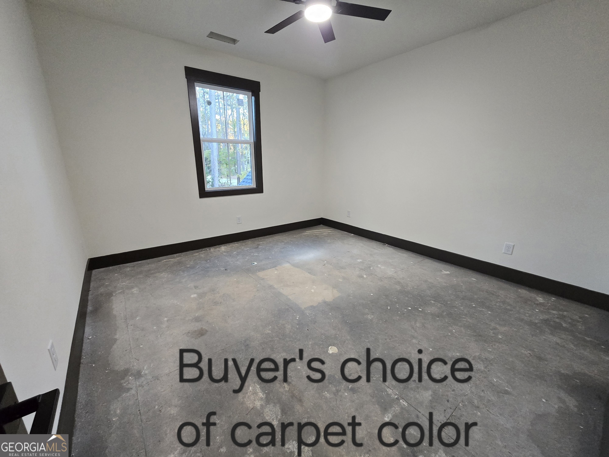 2043 Fischer Road Sharpsburg, GA 30277 - Photo 46 of 51 an empty room with a window