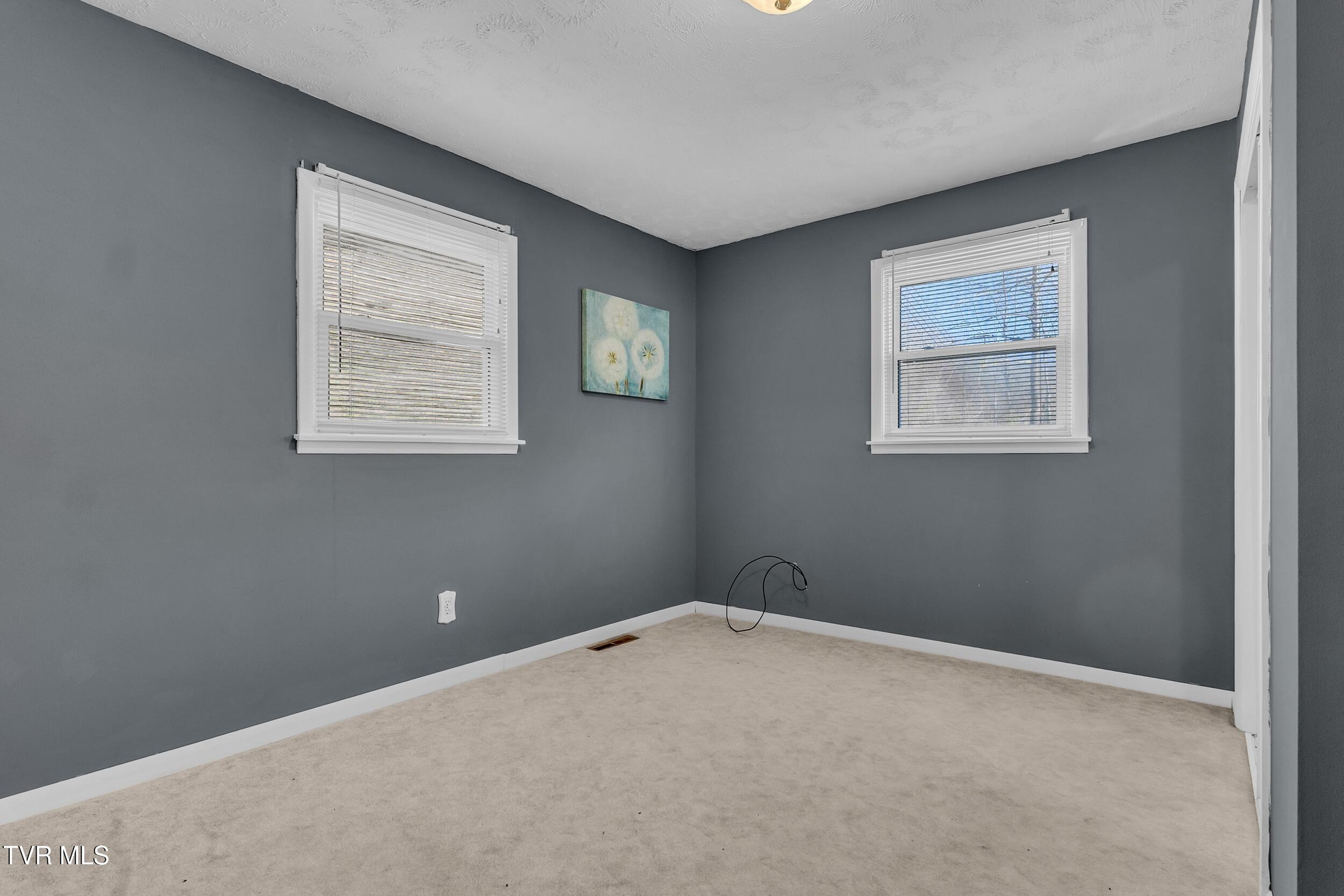 1290 Fairview Road Duffield, VA 24244 - Photo 20 of 49 25_arw06501