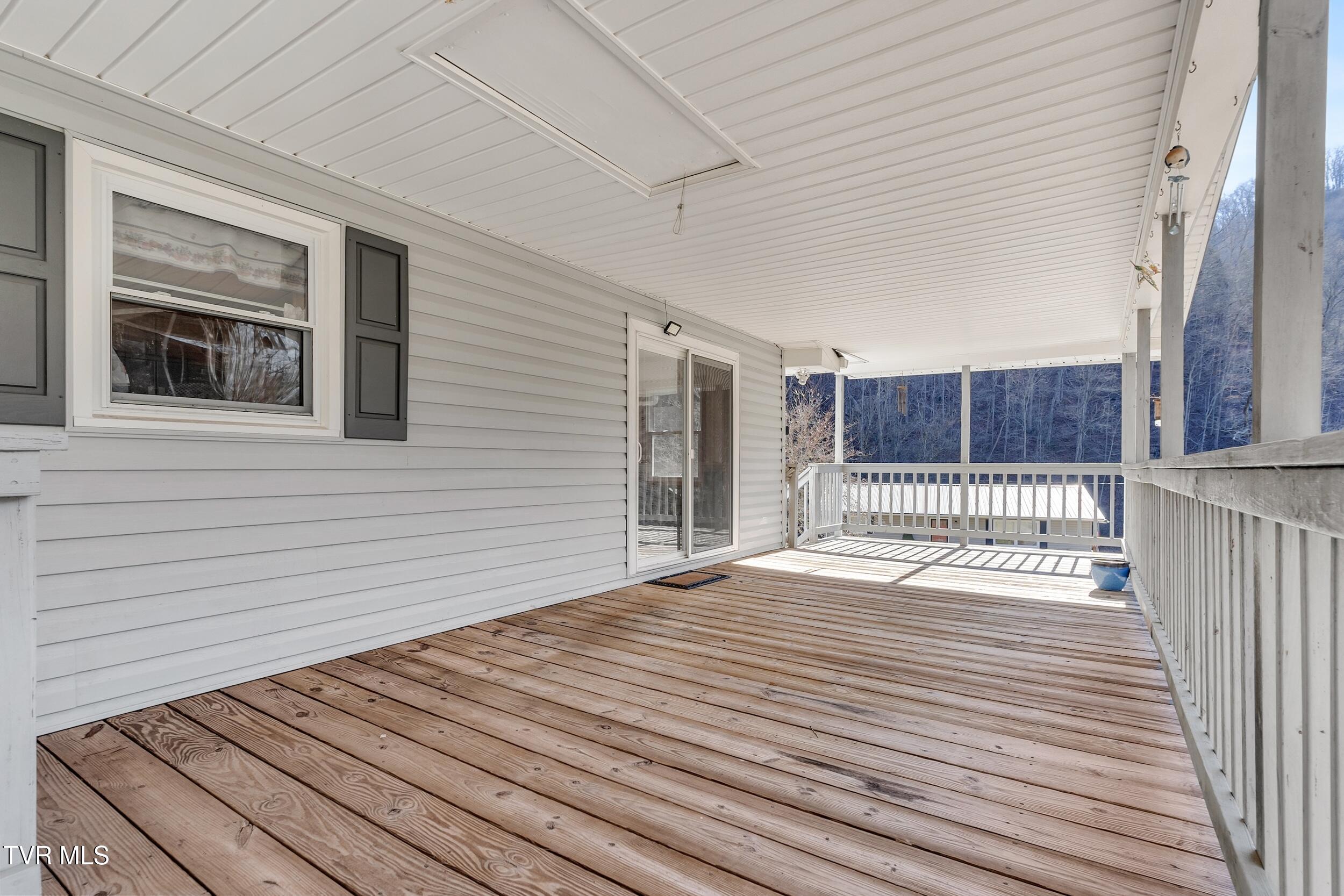 1290 Fairview Road Duffield, VA 24244 - Photo 46 of 49 38_arw06546