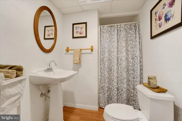 $305,000 | 1890 North Drive, York, PA 17408