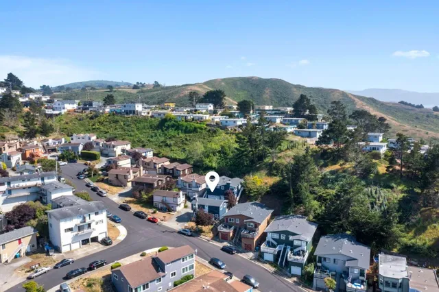 $1,998,000 | 472 Lewis Lane, Pacifica, CA 94044