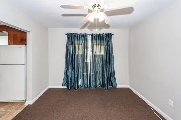 $2,400 | 903 Yorktown Drive, Charleston, SC 29412