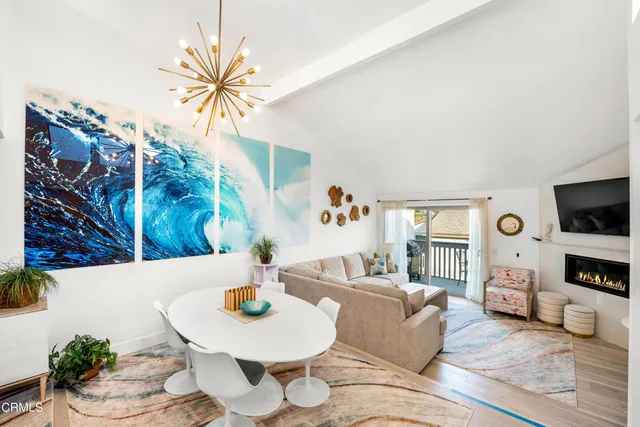 $899,000 | 2947 Harbor Boulevard, Oxnard, CA 93035