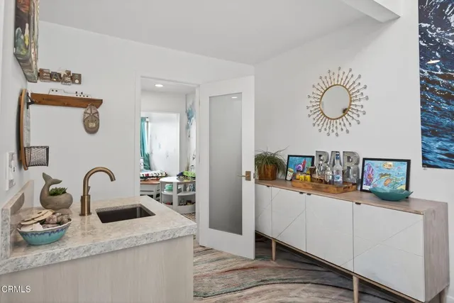 $899,000 | 2947 Harbor Boulevard, Oxnard, CA 93035