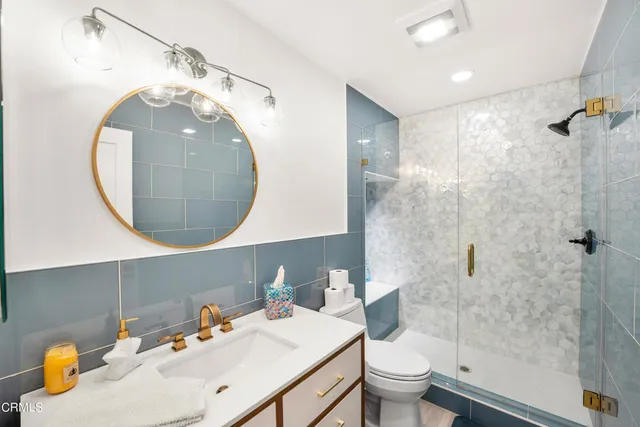 $899,000 | 2947 Harbor Boulevard, Oxnard, CA 93035