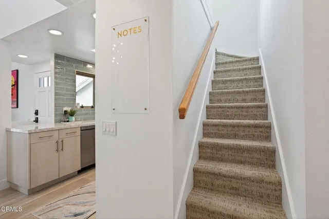 $899,000 | 2947 Harbor Boulevard, Oxnard, CA 93035