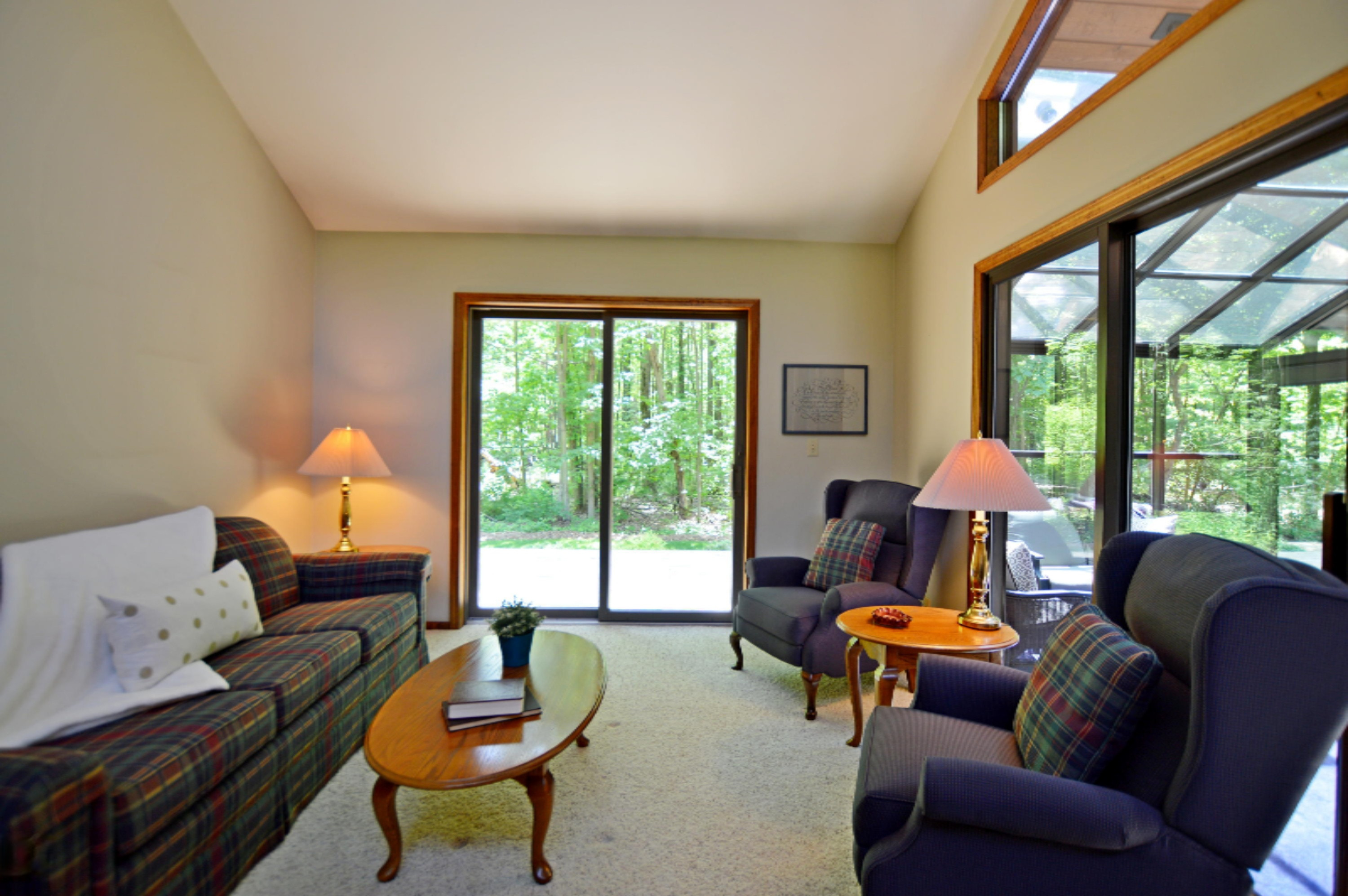 18361 North Fruitport Road Spring Lake, MI 49456 - Photo 8 of 59 DSC_0862