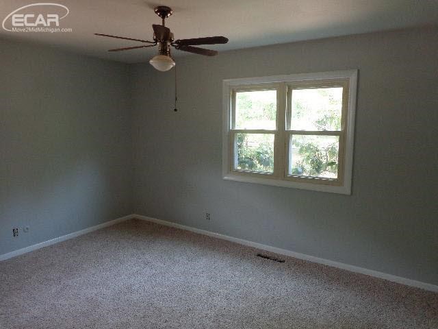 6100 Jade Road Bridgeport, MI 48722 - Photo 10 of 20 21350276-9.JPG
