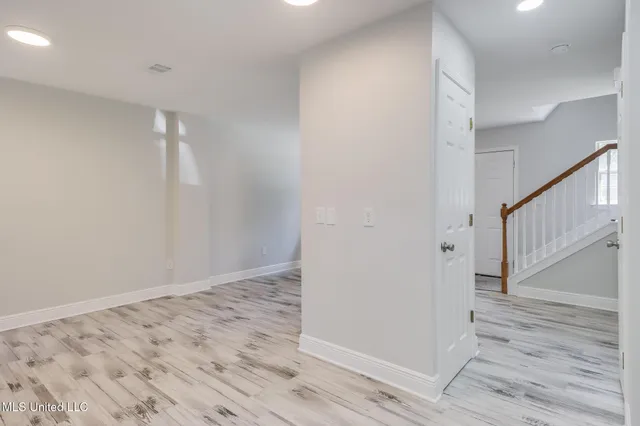 $1,200 | 233 Milray Lane, Gulfport, MS 39507