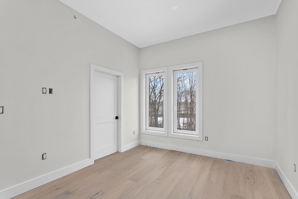 27 R Ashland Ma, Unit 27R Boston, MA 02122 - Photo 9 of 18 Gallery Image 9