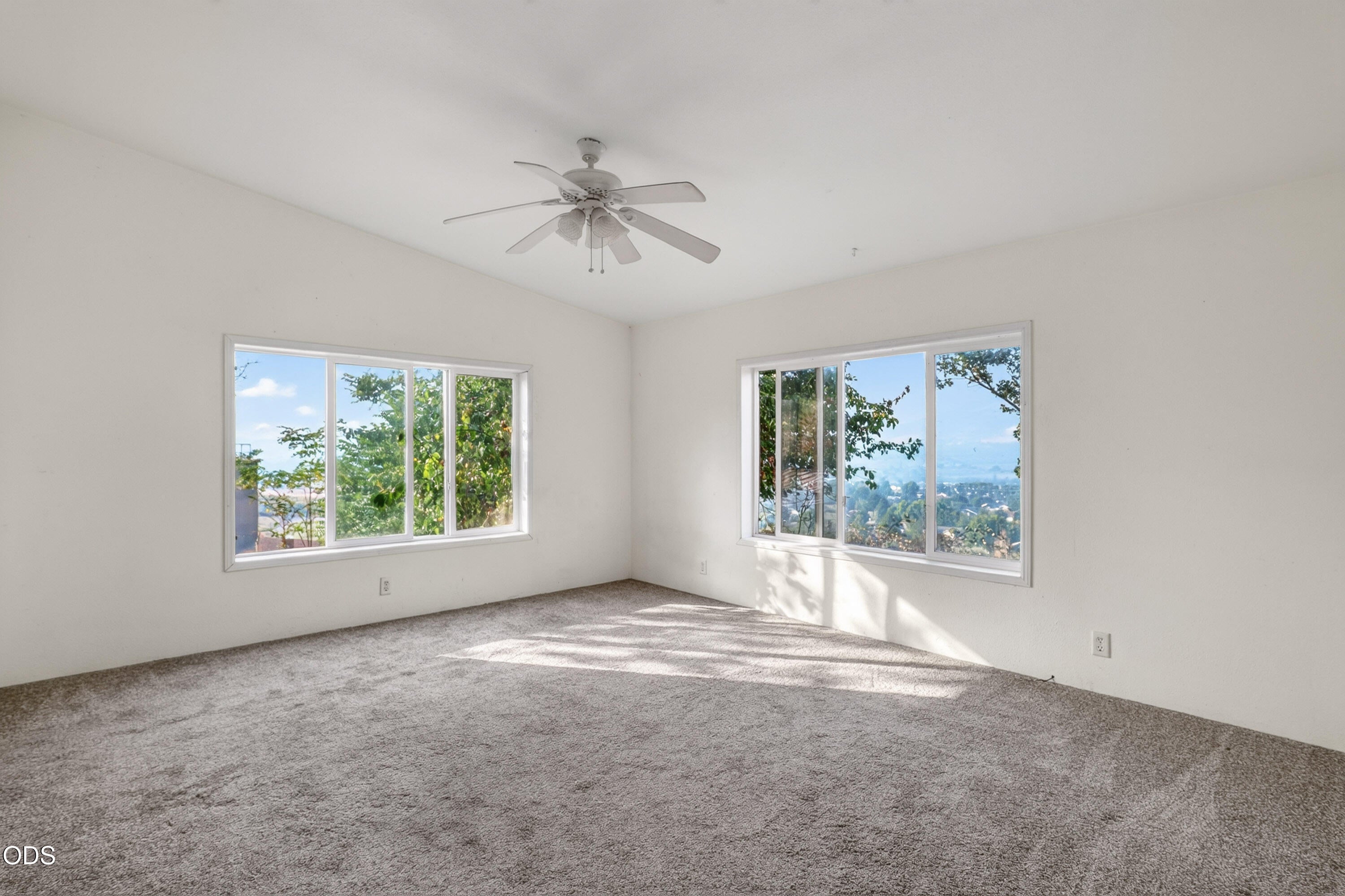 202 Pleasant View Talent, OR 97540 - Photo 57 of 73 Gallery Image 57