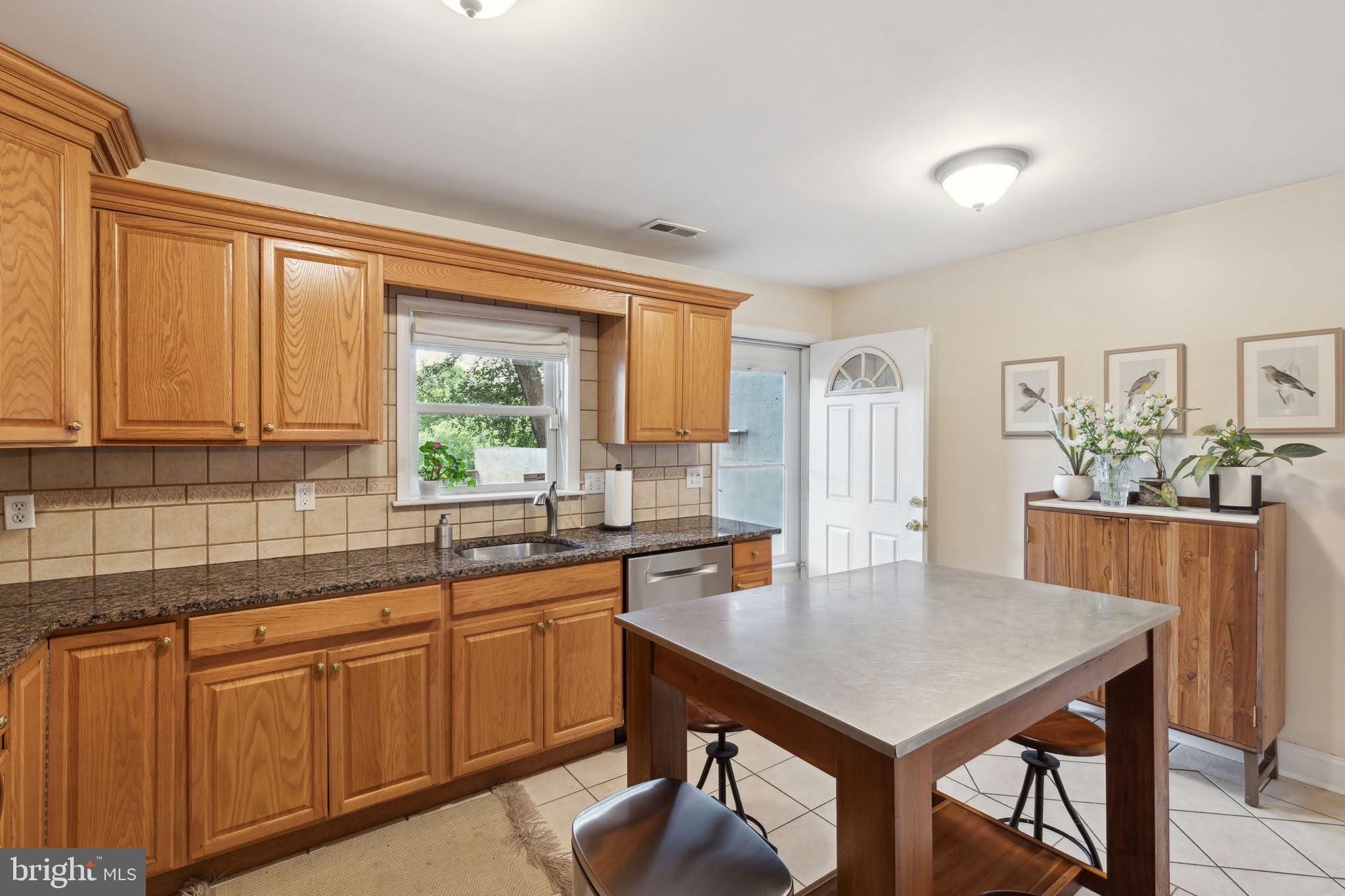 3634 Stanton Street Philadelphia, PA 19129 - Photo 6 of 25